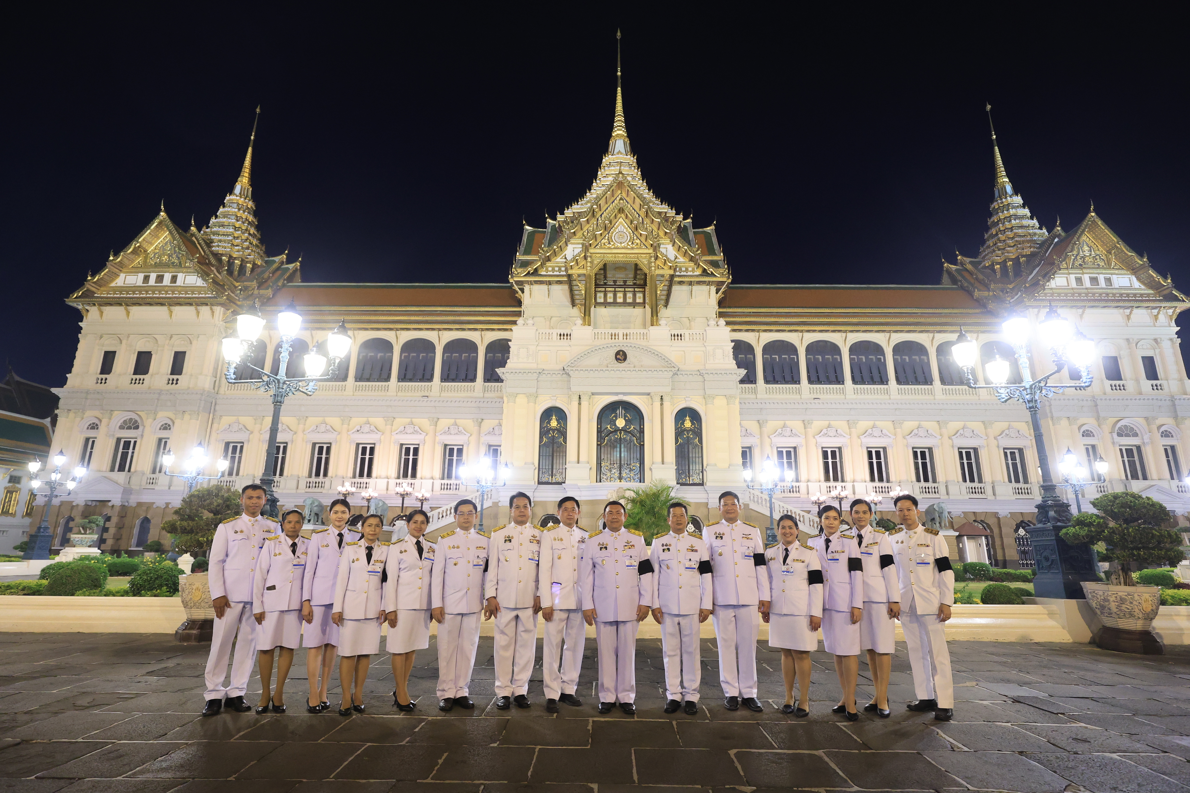 title - สำนักงานการปฏิรูปที่ดินเพื่อเกษตรกรรม รับพระราชทานพระบรมราชานุญาตให้ร่วมเป็นเจ้าภาพบำเพ็ญกุศลถวายพระบรมศพ สมเด็จพระนางเจ้าสิริกิติ์ พระบรมราชินีนาถ พระบรมราชชนนีพันปีหลวง